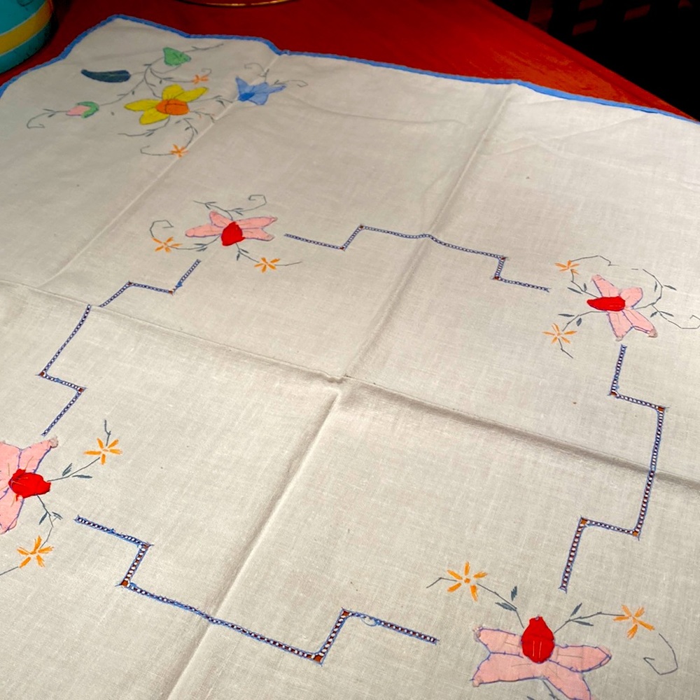 VINTAGE 30 by 30 inch square tablecloth with flower appliqué from the 1950’s